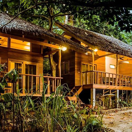 Amihan Bungalows General Luna  Exterior foto