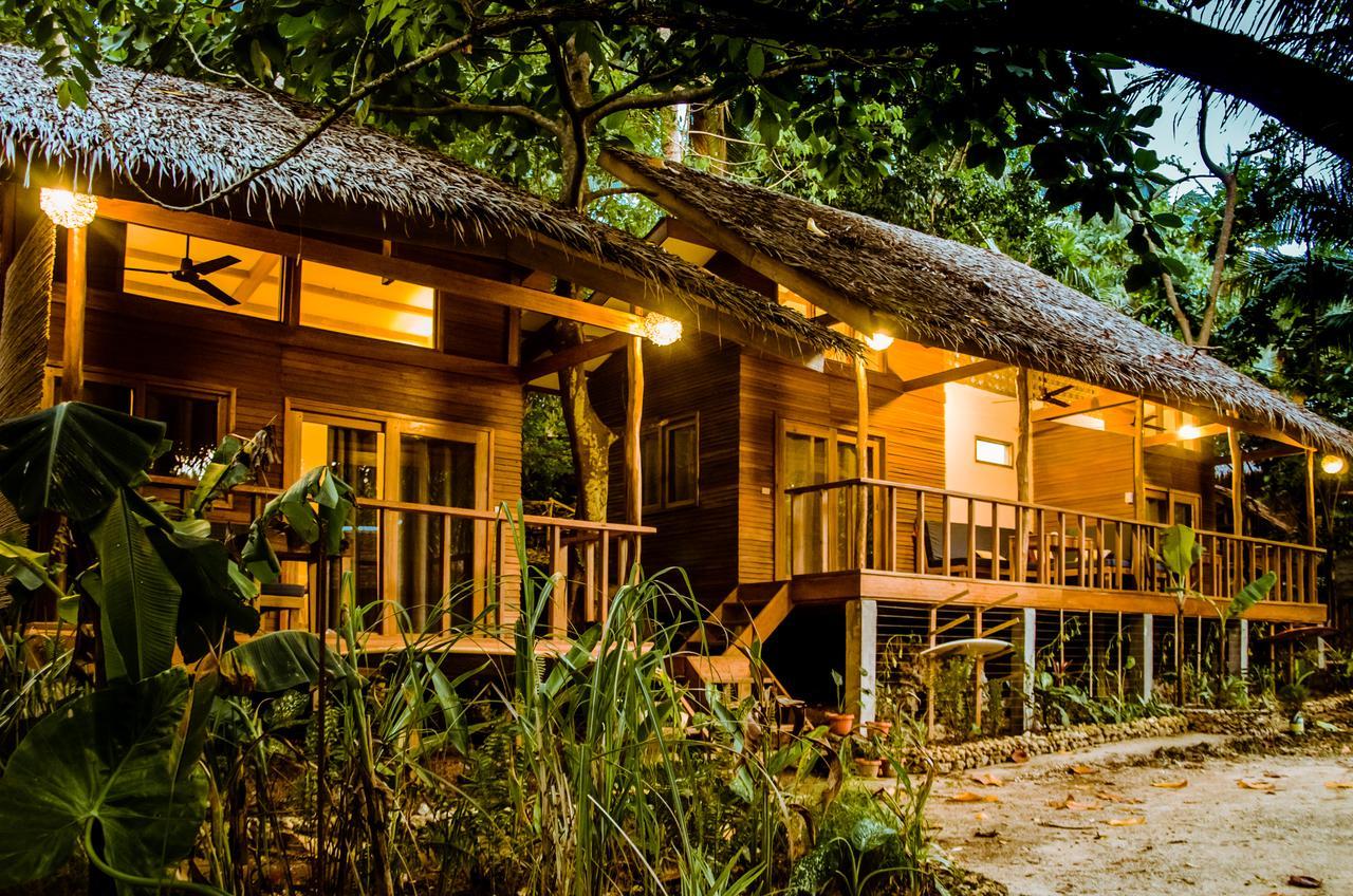 Amihan Bungalows General Luna  Exterior foto
